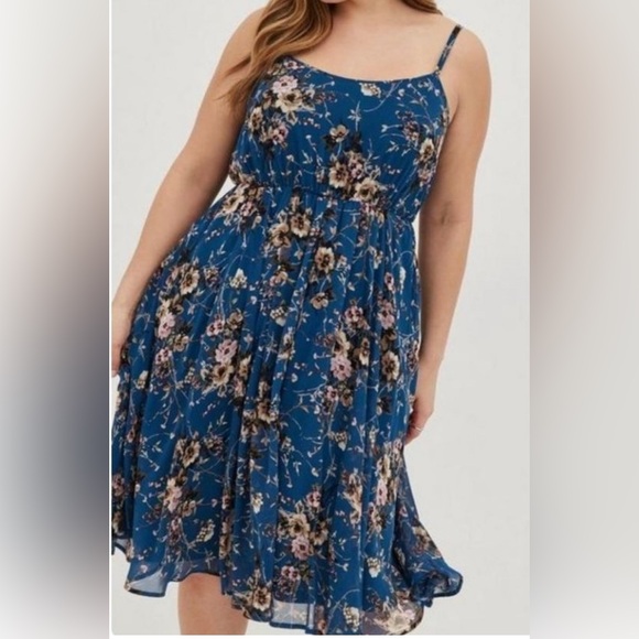 Torrid Flowy Womens Dress - Picture 2 of 2
